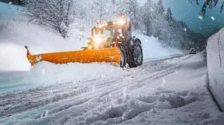 Pogoda na piątek. IMGW ostrzega przed intensywnymi opadami śniegu w kilku regionach
