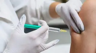 217 razy przyjął szczepionkę przeciw COVID-19
