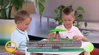 Sprytne wsparcie dla małych rączek - napisy