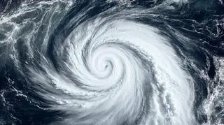 Jamajka czeka na uderzenie huraganu Melissa. "Spodziewamy się katastrofalnej sytuacji" 