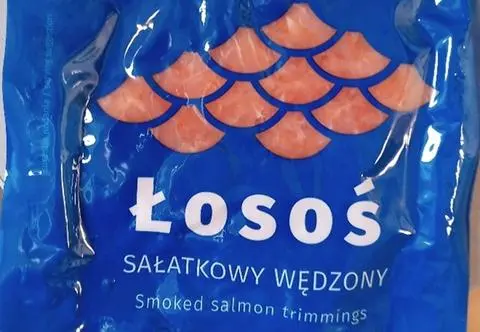 Groźna bakteria w partii łososia. GIS wydał specjalny komunikat  