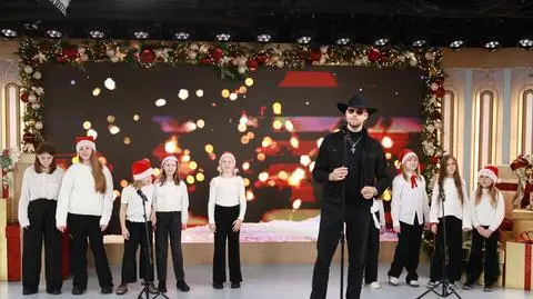 Świąteczna współpraca Michała Gabora i uczniów "Studni Wokalu". O czym opowiada ich hit "Proste gesty"?