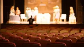Skandaliczne zachowanie widzów w jednym z polskich teatrów. Aktorka "nie czuje się bezpiecznie"