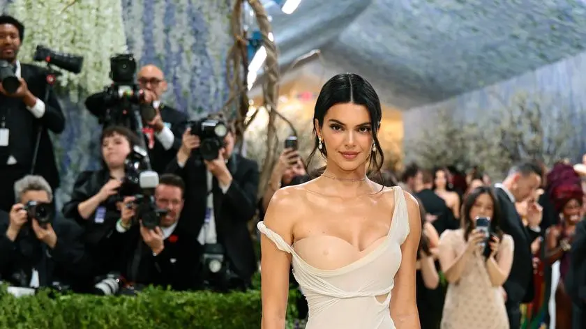 Modelka Kendall Jenner podczas Met Gali 2026.