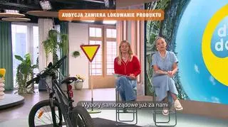 Rowerzyści, piesi i kierowcy. Kto komu bardziej przeszkadza? - napisy