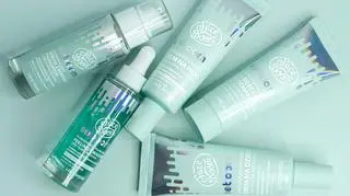 Jak walczyć z niedoskonałościami i zmniejszyć wydzielanie sebum? Te kosmetyki ukoją twoją cerę