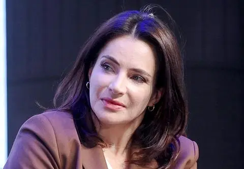 Anna Dereszowska ze łzami w oczach żegna córkę. Lena rozpoczyna nowy rozdział