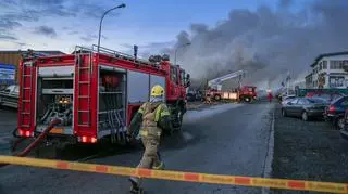 Płonie dzielnica celebrytów w Los Angeles. "Nie wiem, czy mój dom jeszcze stoi"