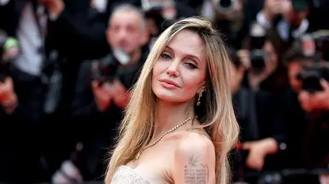 Angelina Jolie 
