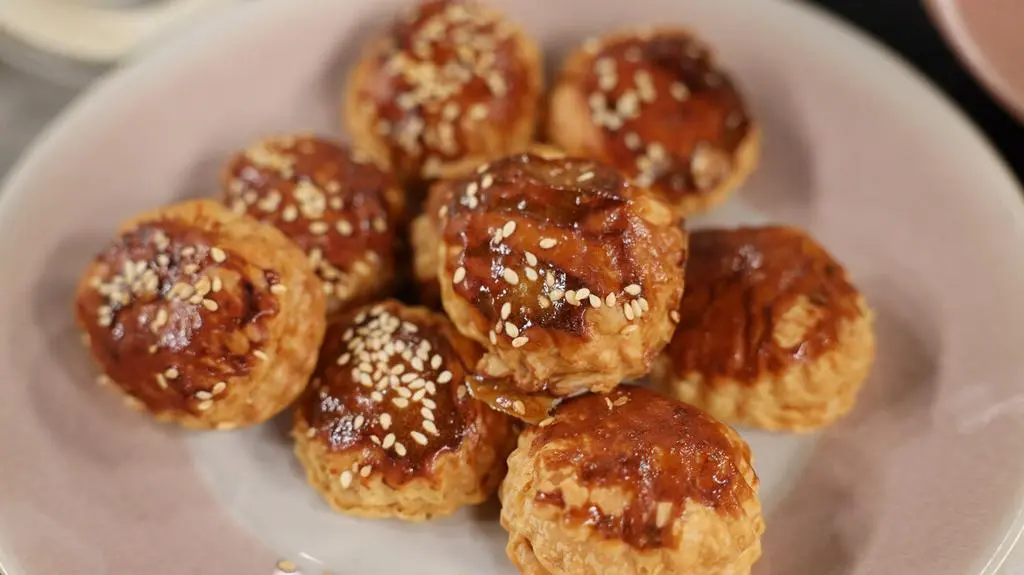 Mini kuleczki z mięsa mielonego w sosie hoisin