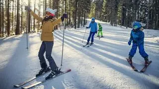 Polskie stoki oficjalnie otwarte. Gdzie w Polsce wybrać się na narty?