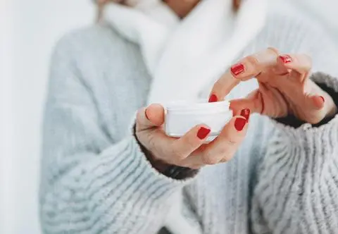TOP kosmetyki do rąk. Te produkty sprawią, że twoje ręce będą piękne i gładkie