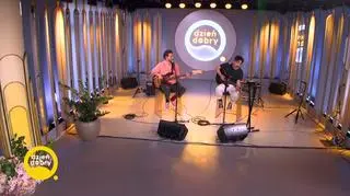 Milky Chance w utworze „Synchronize”
