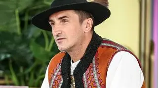 Sebastian Karpiel-Bułecka o góralskim wychowaniu: "Jakbyś kiedyś komuś powiedział, że np. masz ADHD, dostałbyś klapsa w tyłek"