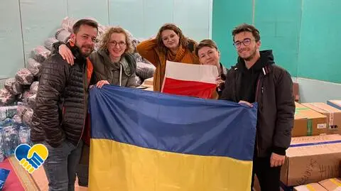 Grupa polskich wolontariuszy