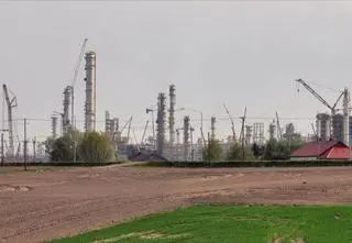 Skandaliczne warunki pracy i problemy podwykonawców na ogromnej polskiej budowie