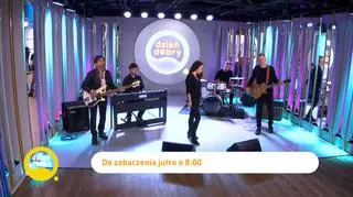 Ula Fryzka w piosence „Walk on” 