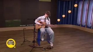 Dawid Tyszkowski w piosence “Mój kot zaginął” 