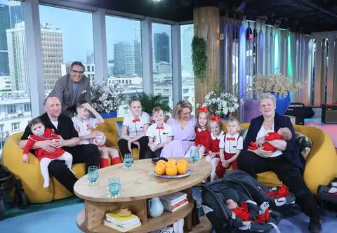 Zdradzili, jak zapanować nad 11 dzieci. "Mamy pewien system"