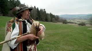 Mama chciała pralkę, ale kupiła synowi dudy podhalańskie. Niezwykła pasja Piotra Majerczyka