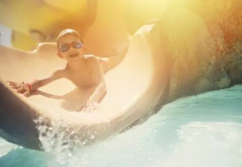 Który aquapark w Polsce warto odwiedzić? Oto ranking polskich parków wodnych