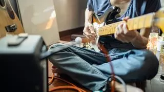 Gitara elektryczna – zestaw rad dla początkujących