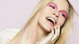 Makijaż dla blondynki - jak podkreślić naturalne piękno?