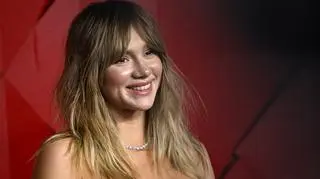 Suki Waterhouse o trudnych chwilach po porodzie. "Czwarty trymestr był upokarzający" 