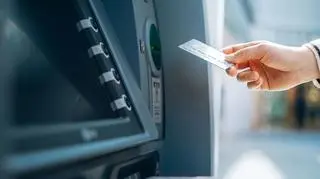 Weekendowe prace serwisowe w bankach. "Jeśli możesz, wpłać lub wypłać pieniądze w innym terminie"