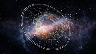 Horoskop dzienny na niedzielę, 19 stycznia dla Strzelców, Koziorożców, Wodników, Ryb