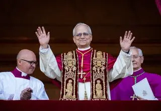 Papieską przyszłość przepowiedziała mu sąsiadka z Chicago. Brat papieża: "Nie wierzyłem w to"  