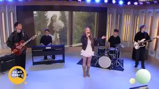 Maja Golec w utworze “W innym świecie” 