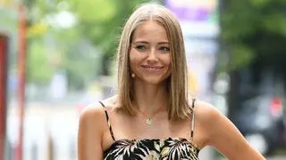 Agata Rubik na zdjęciu z córkami i teściową. Fani: "Helena to cała babcia"