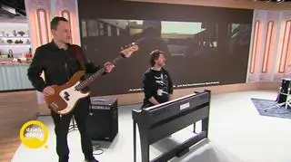 Krzysztof Cugowski z Zespołem Mistrzów w piosence “Co przed nami, co za nami” 