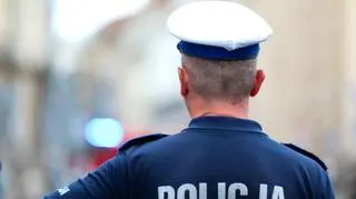 Zaskakujący pomysł łódzkiej policji. Będą pryskać pieszych sprayem