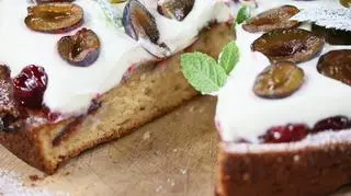 Ciasto z maślanką ze śliwkami 