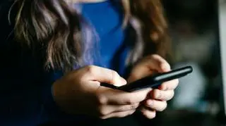 Indonezja ogranicza dostęp do mediów społecznościowych osobom poniżej 16. roku życia. "Nasze dzieci są narażone"