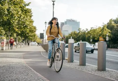 Szukasz roweru dla siebie? Poznaj rower miejski - czym się wyróżnia i jaki wybrać