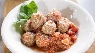 Pieczone, włoskie klopsiki w sosie à la marinara