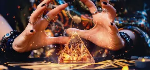 Horoskop na piątek. Jeśli nie możemy kontrolować sytuacji, kontrolujmy samych siebie