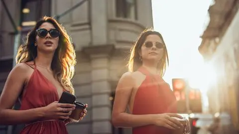 Te ubrania robią furorę tego lata. Sprawdź, co nosić w upalne dni