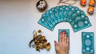 Weekendowy horoskop z kart tarota. Ten znak zodiaku czeka odnowienie kontaktów