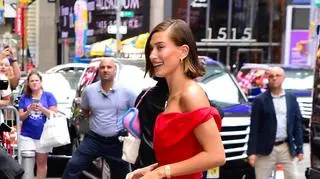 Hailey Bieber promienieje po narodzinach syna