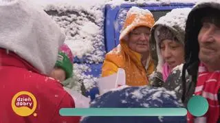 Z olimpijskiej skoczni prosto w objęcia kibiców 