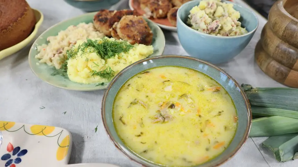 Obiad po śląsku od "Pana Babci" - od zupy, przez danie główne, aż po deser