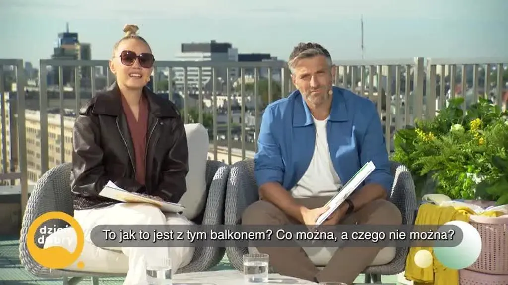 DD_20250508_Balkon_napisy