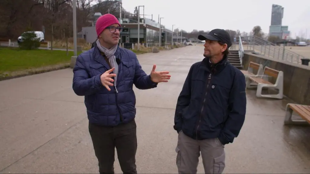 Marcin Sawicki, Pete Casey