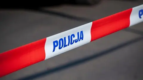 Kobieta została zaatakowana pod klatką. Mężczyzna zaszedł ją od tyłu i zaczął dusić