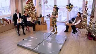 Zimą łatwo o upadek. Jak się zachować, gdy stracimy równowagę?  