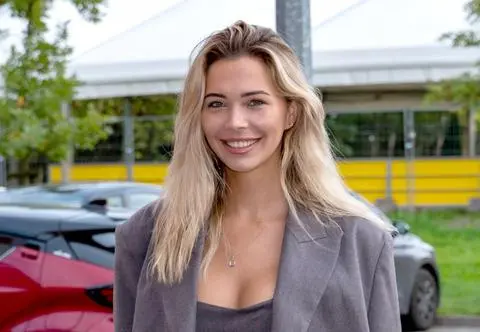 Sandra Kubicka już nie jest blondynką. "Rodzi się nowa kobieta"